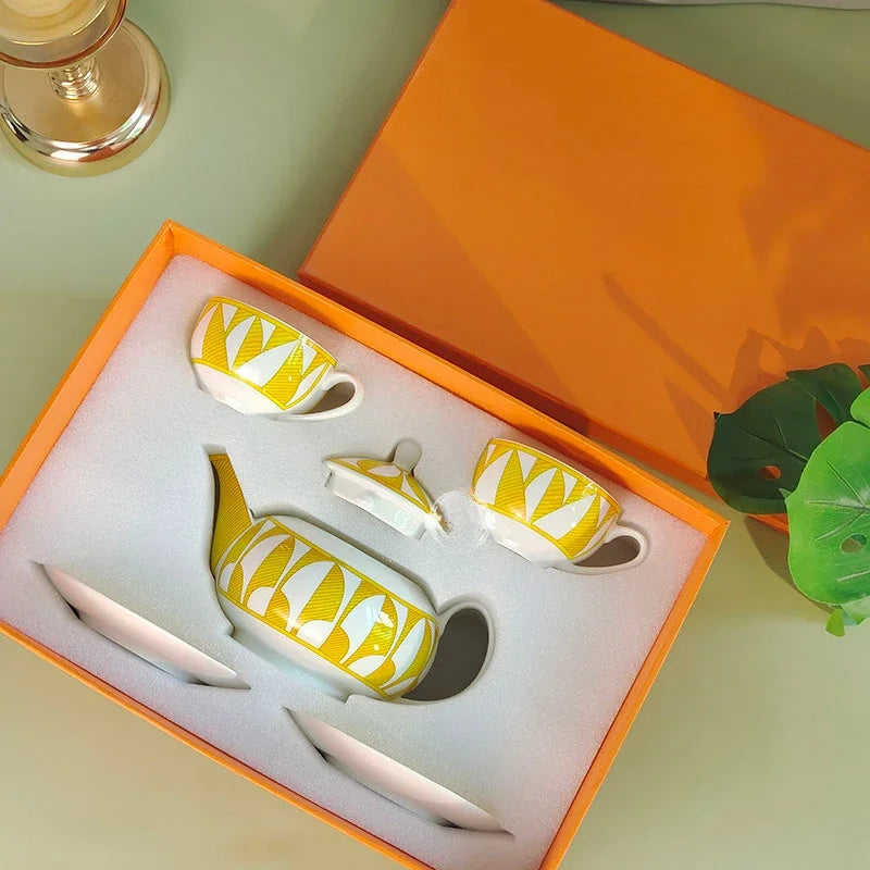 Elegant Bone China Tableware Set – Creative European Plates, Cups & Gift Set for Home Dining