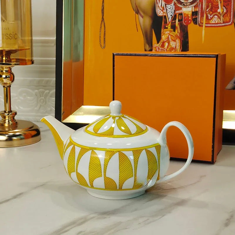 Elegant Bone China Tableware Set – Creative European Plates, Cups & Gift Set for Home Dining